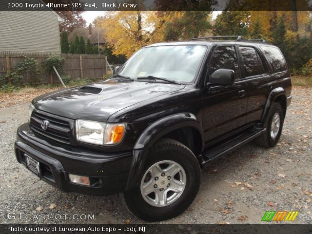 2000 Toyota 4Runner SR5 4x4 in Black