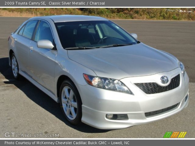 2009 Toyota Camry SE in Classic Silver Metallic