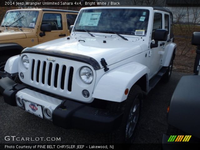 2014 Jeep Wrangler Unlimited Sahara 4x4 in Bright White