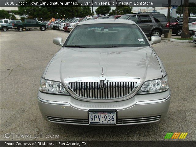 2008 Lincoln Town Car Signature Limited in Silver Birch Metallic