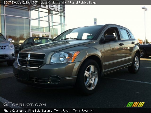 2007 Dodge Caliber SXT in Light Khaki Metallic