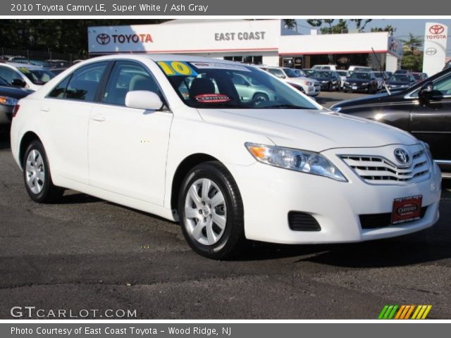2010 Toyota Camry LE in Super White