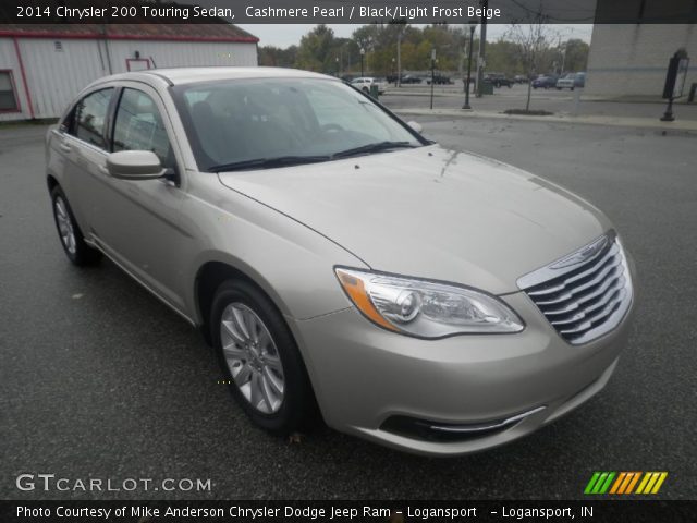 2014 Chrysler 200 Touring Sedan in Cashmere Pearl
