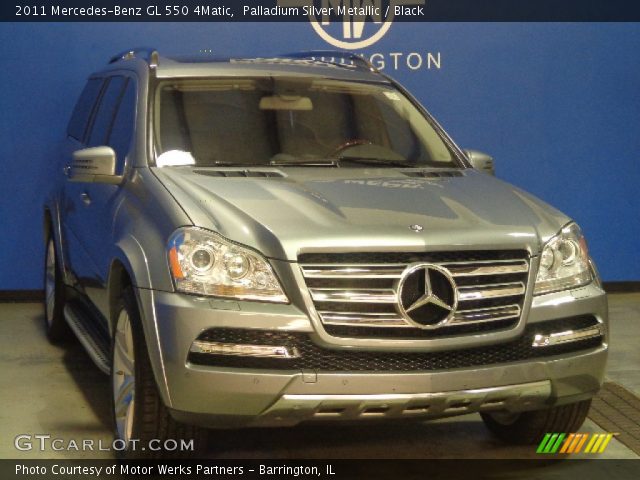 2011 Mercedes-Benz GL 550 4Matic in Palladium Silver Metallic