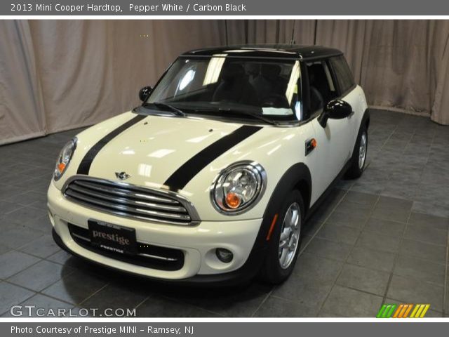 2013 Mini Cooper Hardtop in Pepper White