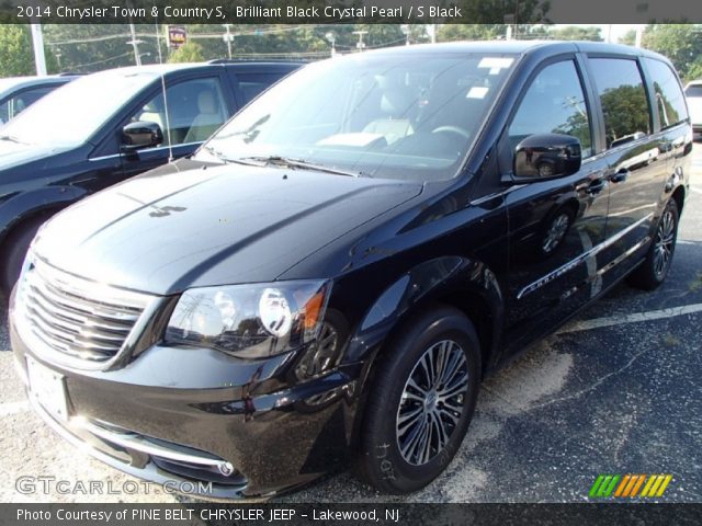 2014 Chrysler Town & Country S in Brilliant Black Crystal Pearl