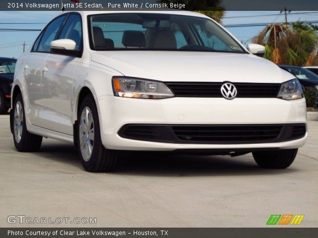 2014 Volkswagen Jetta SE Sedan in Pure White