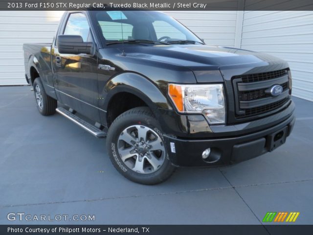 2013 Ford F150 STX Regular Cab in Tuxedo Black Metallic