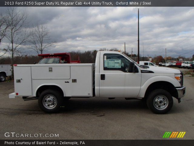 2013 Ford F250 Super Duty XL Regular Cab 4x4 Utility Truck in Oxford White