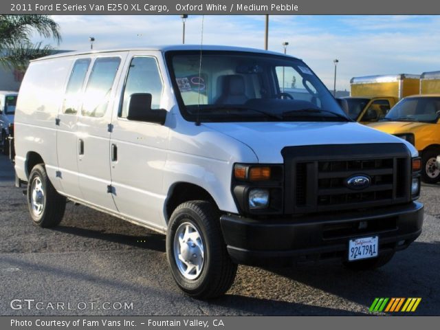 2011 Ford E Series Van E250 XL Cargo in Oxford White