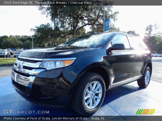 2013 Ford Edge SE in Tuxedo Black Metallic