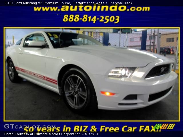 2013 Ford Mustang V6 Premium Coupe in Performance White