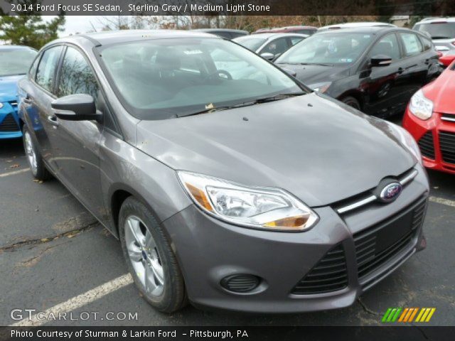 2014 Ford Focus SE Sedan in Sterling Gray
