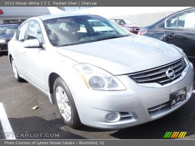 2010 Nissan Altima 2.5 S in Radiant Silver