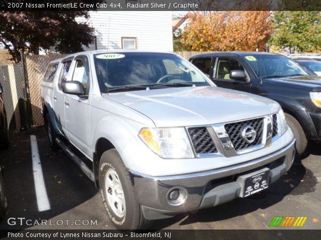 2007 Nissan Frontier LE Crew Cab 4x4 in Radiant Silver