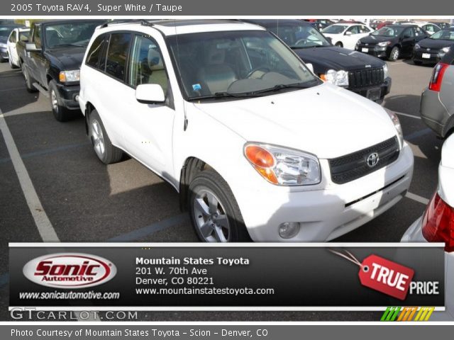 2005 Toyota RAV4  in Super White