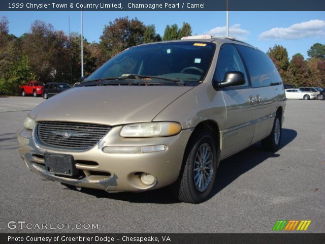 1999 Chrysler Town & Country Limited in Champagne Pearl