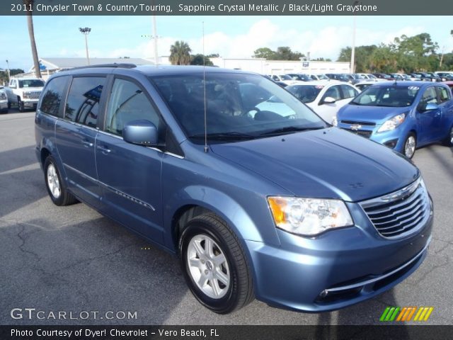 2011 Chrysler Town & Country Touring in Sapphire Crystal Metallic