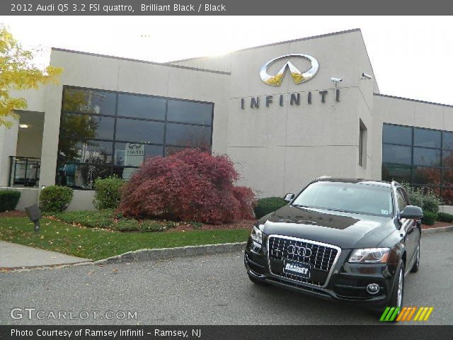 2012 Audi Q5 3.2 FSI quattro in Brilliant Black