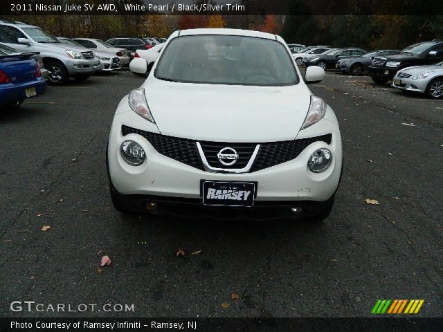 2011 Nissan Juke SV AWD in White Pearl