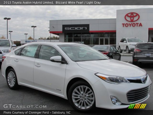 2013 Toyota Avalon Hybrid Limited in Blizzard White Pearl