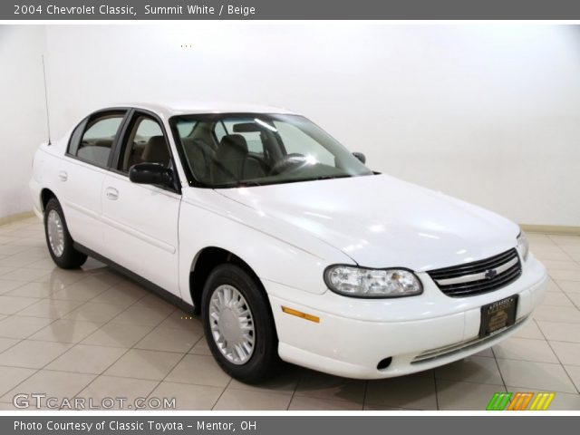 2004 Chevrolet Classic  in Summit White