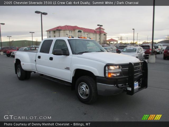 2005 Chevrolet Silverado 3500 LS Crew Cab 4x4 Dually in Summit White