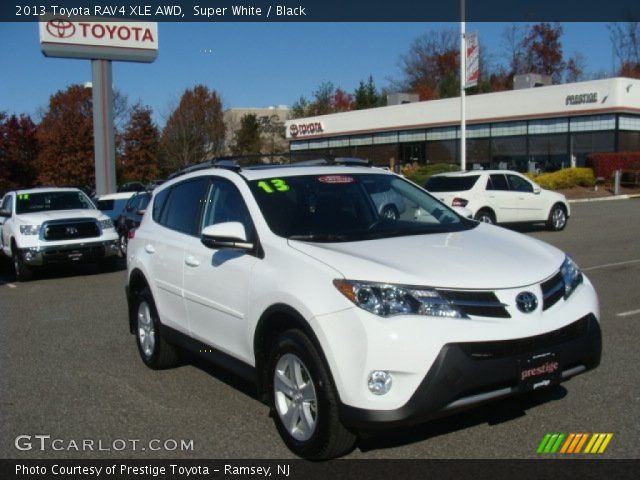 2013 Toyota RAV4 XLE AWD in Super White