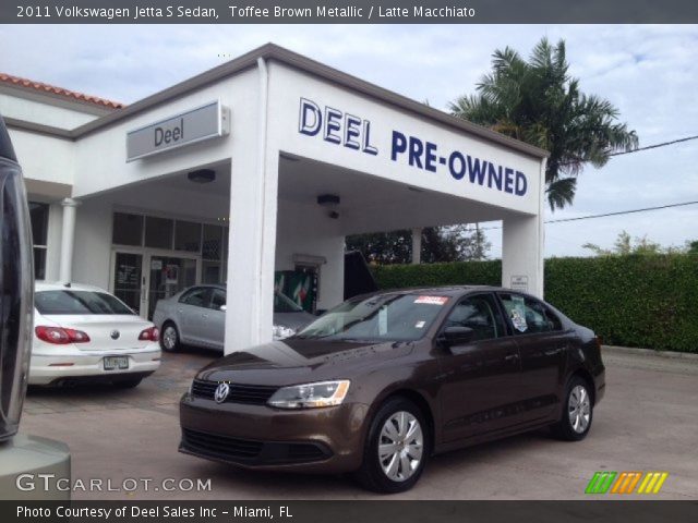 2011 Volkswagen Jetta S Sedan in Toffee Brown Metallic