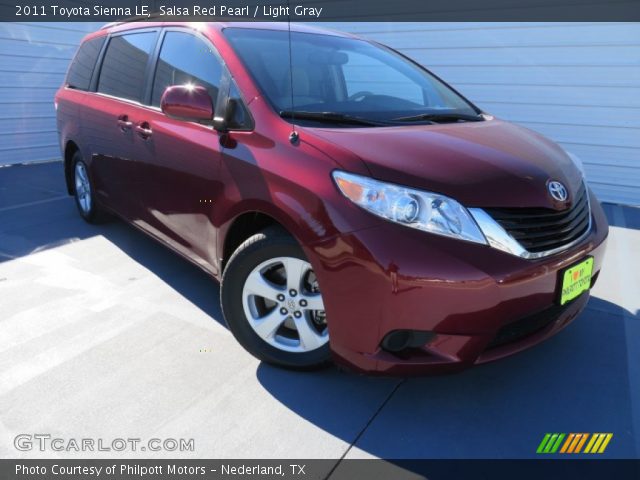 2011 Toyota Sienna LE in Salsa Red Pearl