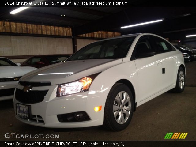 2014 Chevrolet Cruze LS in Summit White