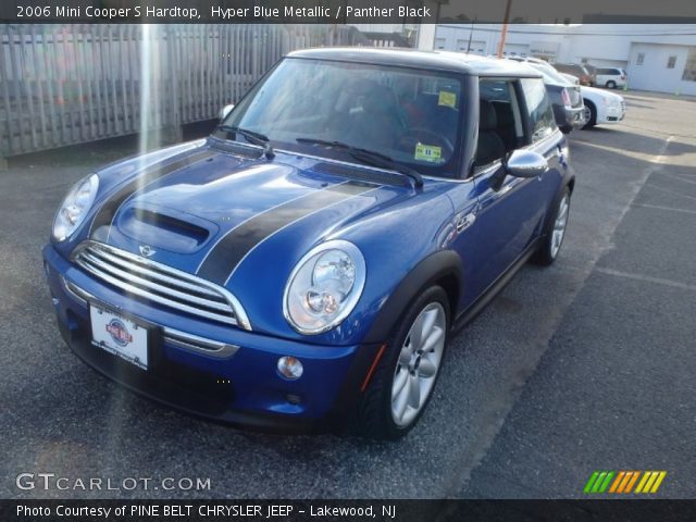 2006 Mini Cooper S Hardtop in Hyper Blue Metallic