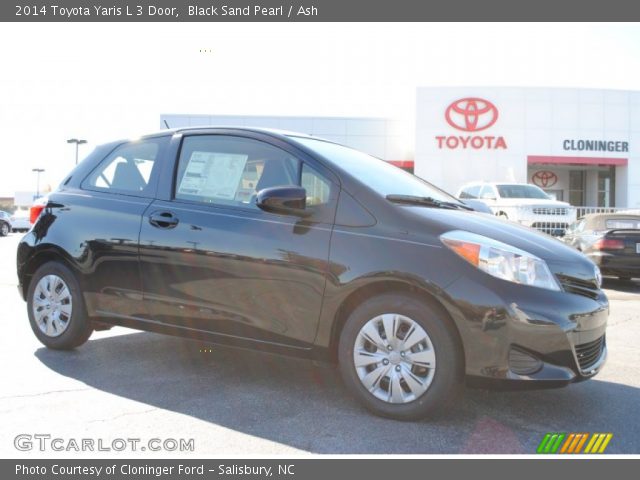 2014 Toyota Yaris L 3 Door in Black Sand Pearl