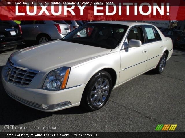 2009 Cadillac DTS Luxury in White Diamond Tricoat