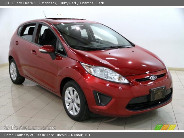 2013 Ford Fiesta SE Hatchback in Ruby Red