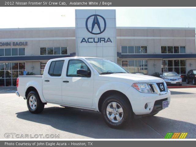 2012 Nissan Frontier SV Crew Cab in Avalanche White