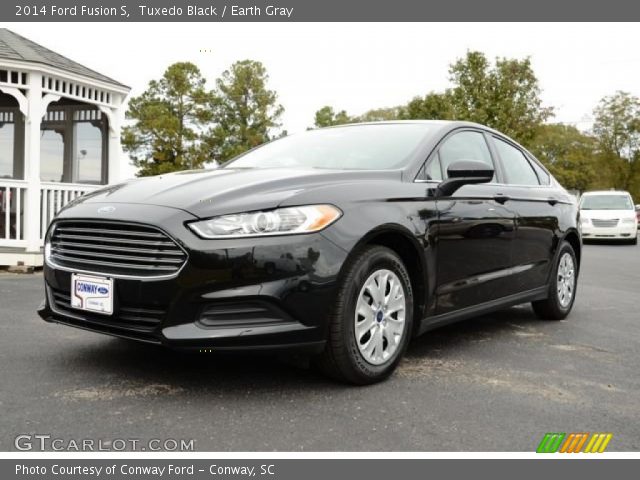 2014 Ford Fusion S in Tuxedo Black