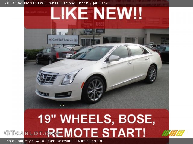 2013 Cadillac XTS FWD in White Diamond Tricoat