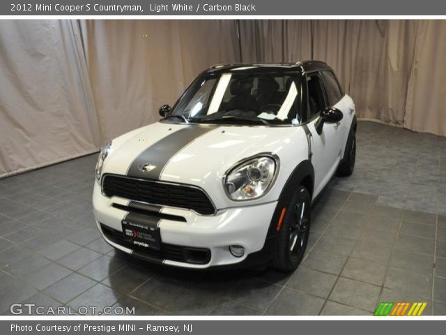 2012 Mini Cooper S Countryman in Light White