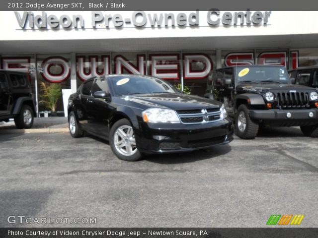 2012 Dodge Avenger SXT in Black