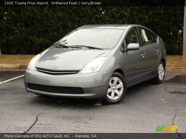 2005 Toyota Prius Hybrid in Driftwood Pearl
