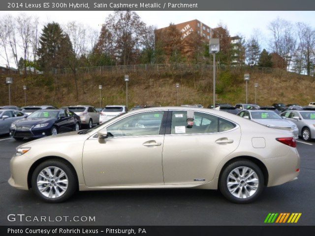 2014 Lexus ES 300h Hybrid in Satin Cashmere Metallic