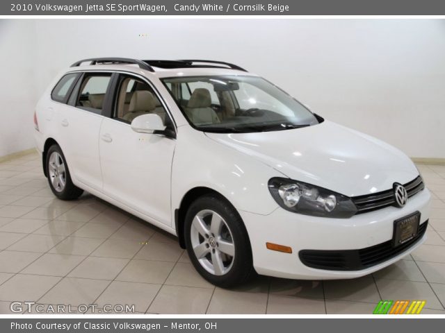 2010 Volkswagen Jetta SE SportWagen in Candy White