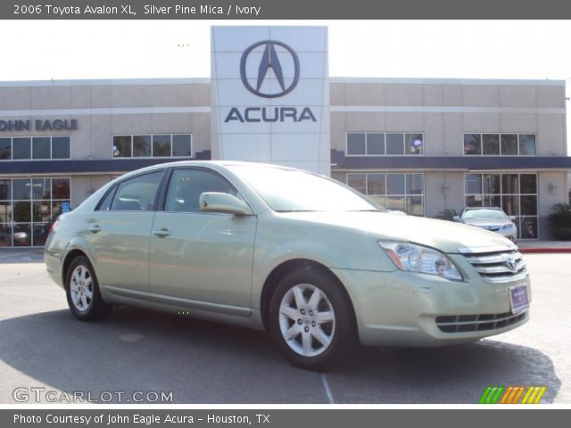 2006 Toyota Avalon XL in Silver Pine Mica