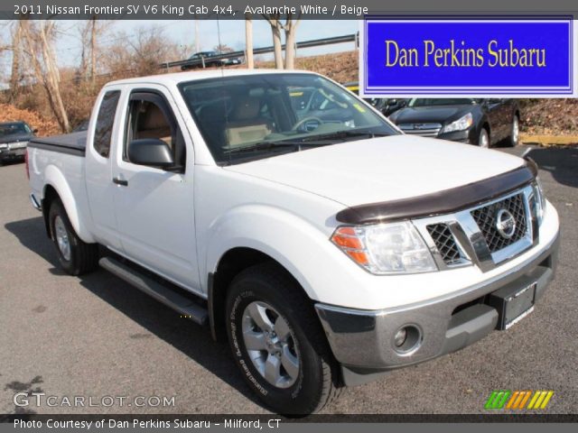 2011 Nissan Frontier SV V6 King Cab 4x4 in Avalanche White