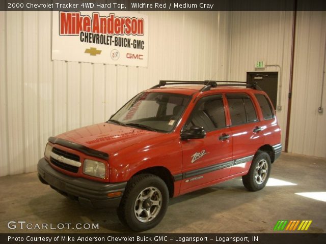 2000 Chevrolet Tracker 4WD Hard Top in Wildfire Red