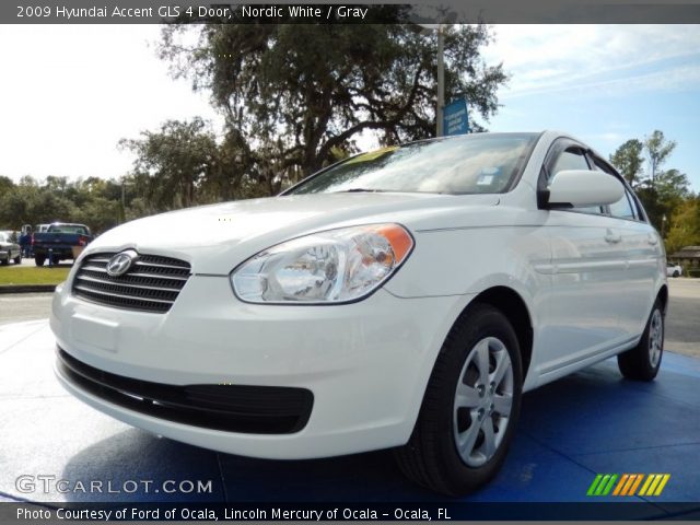 2009 Hyundai Accent GLS 4 Door in Nordic White