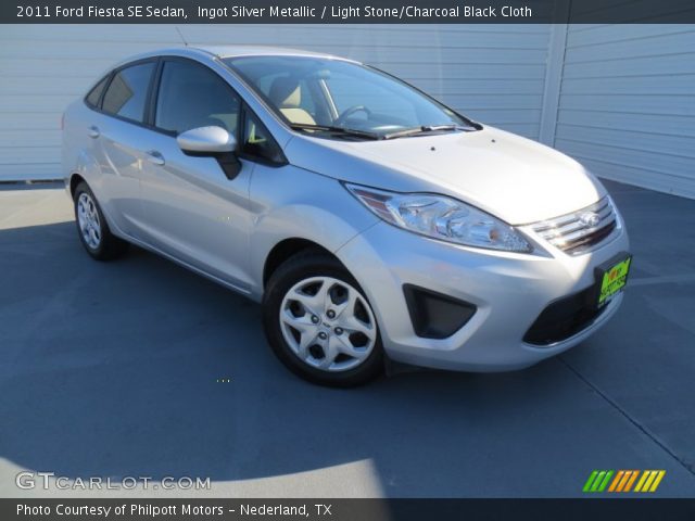2011 Ford Fiesta SE Sedan in Ingot Silver Metallic