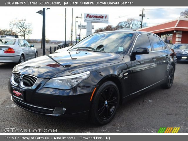 2009 BMW 5 Series 528xi Sedan in Jet Black