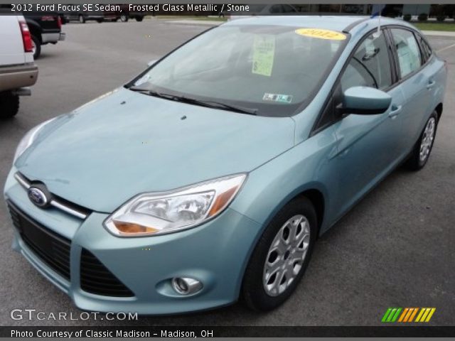 2012 Ford Focus SE Sedan in Frosted Glass Metallic